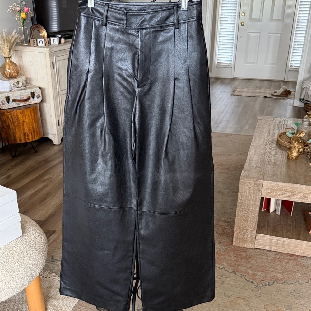Lineanddot Black Leather Flair Pants